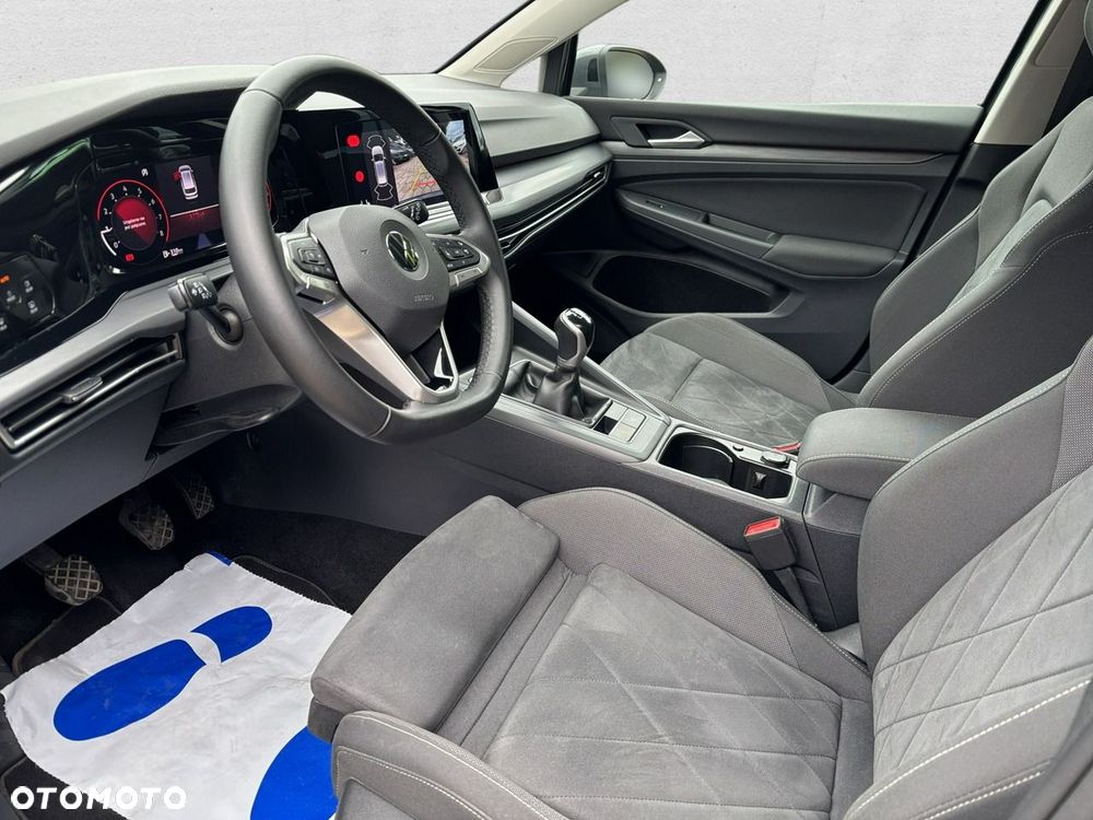 Volkswagen Golf - 12