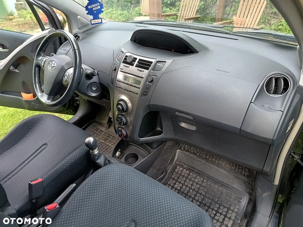 Toyota Yaris 1.0 VVT-i Life - 3
