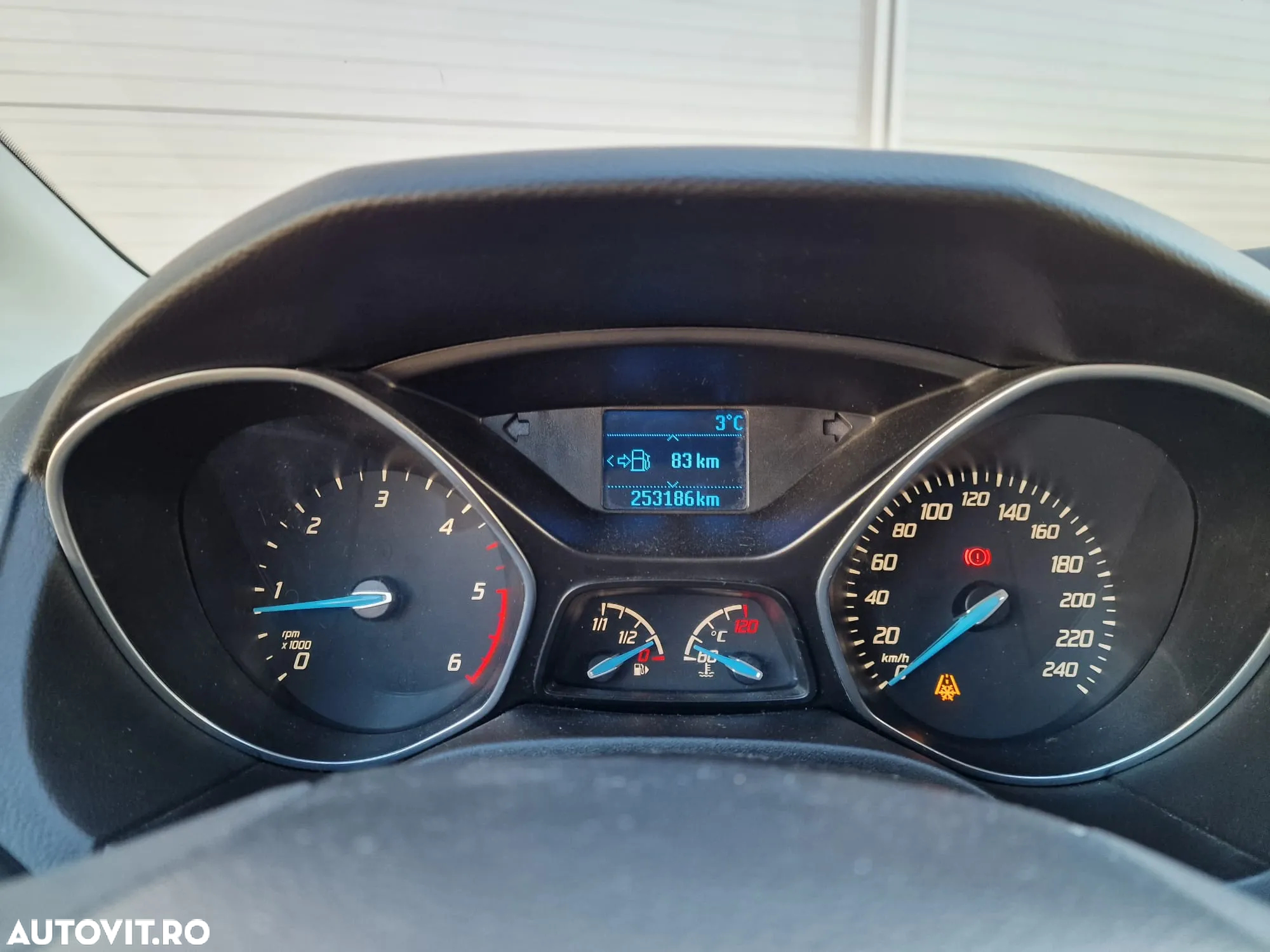 Ford Focus 1.6 TDCi DPF Champions Edition - 7