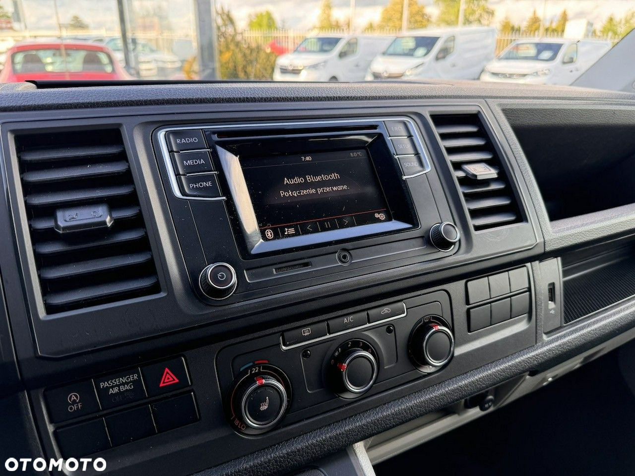 Volkswagen Transporter - 11