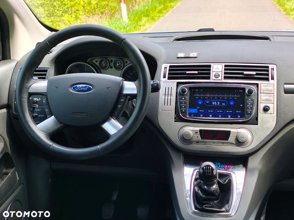 Ford Kuga - 26