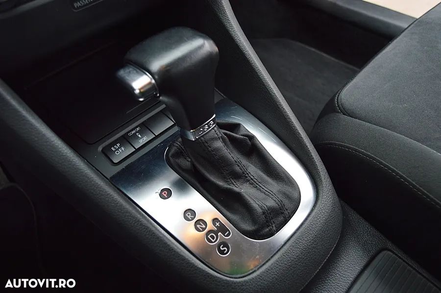 Volkswagen Golf Variant 1.4 TSI DSG Comfortline - 24