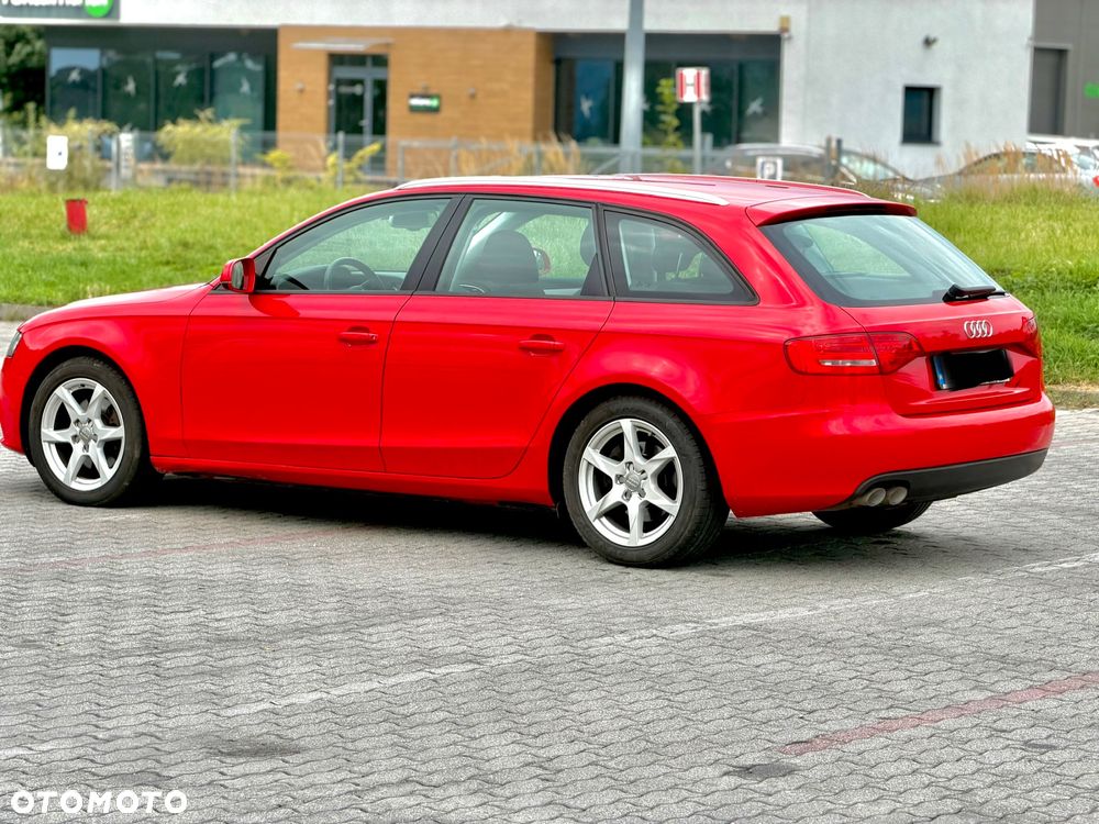 Audi A4 2010 photo 5
