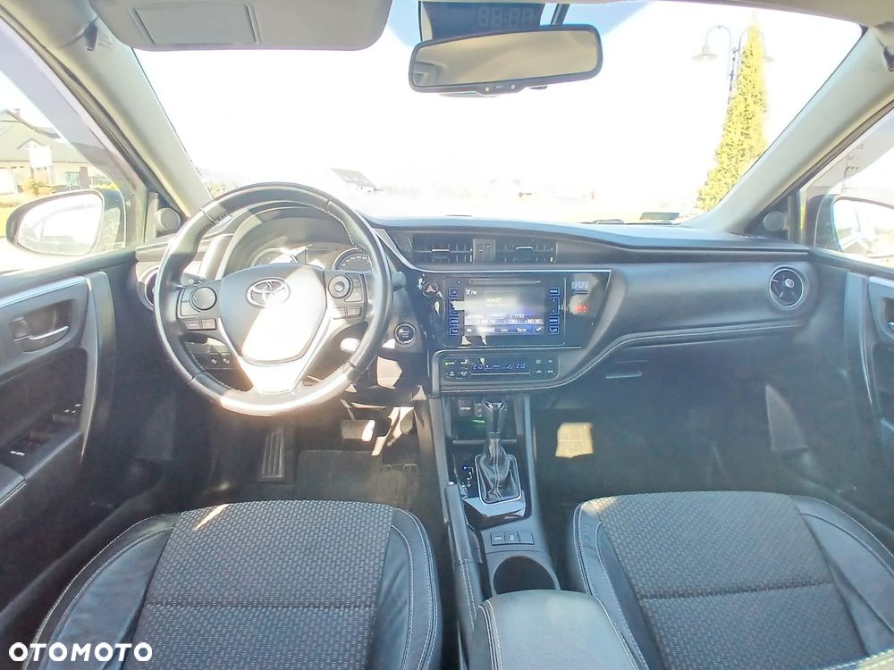 Toyota Corolla 1.6 Prestige MS - 10