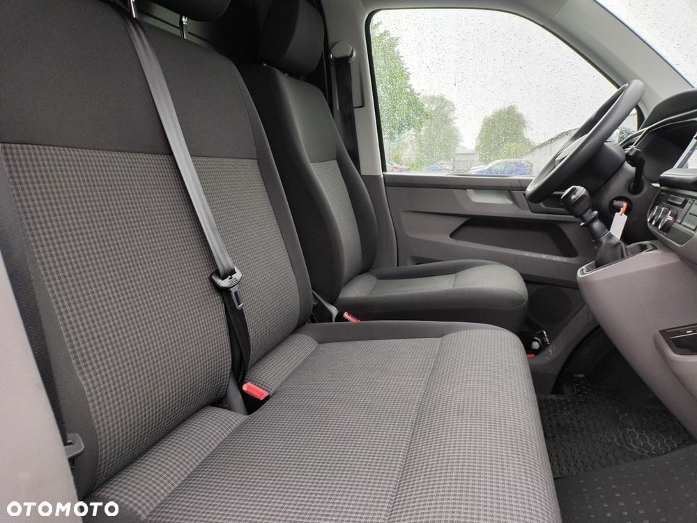 Volkswagen Transporter - 31