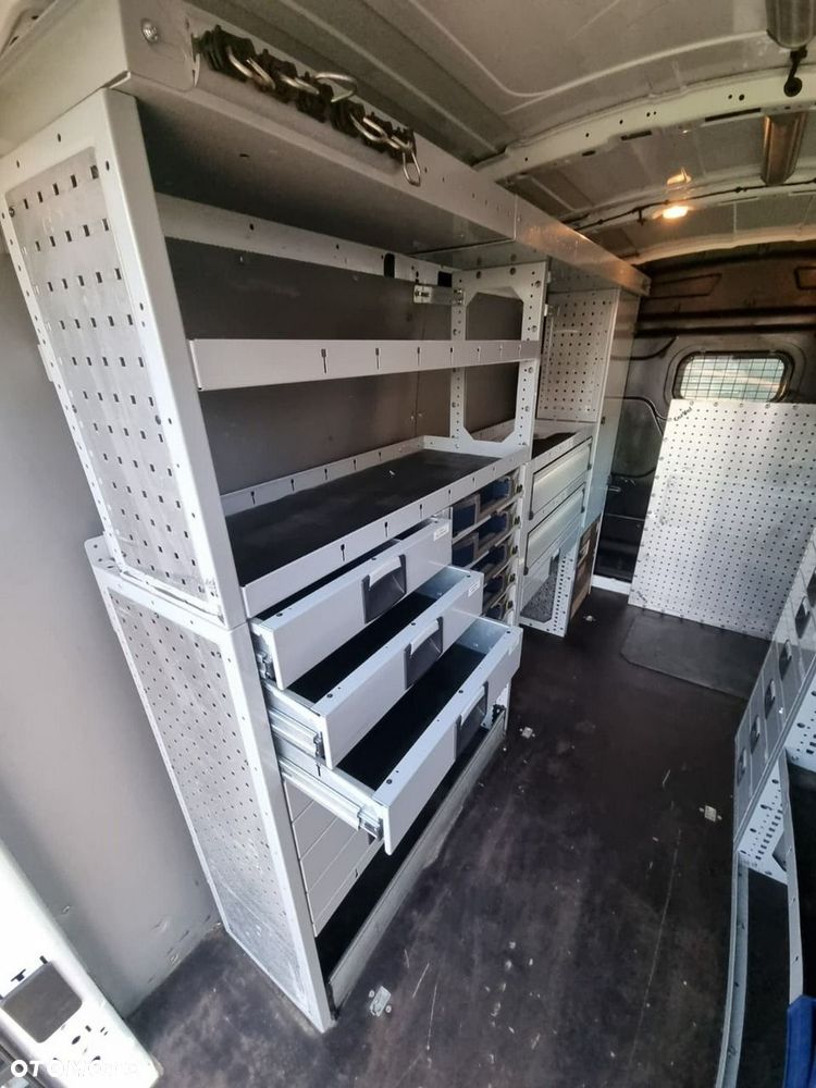 Ford Transit - 23