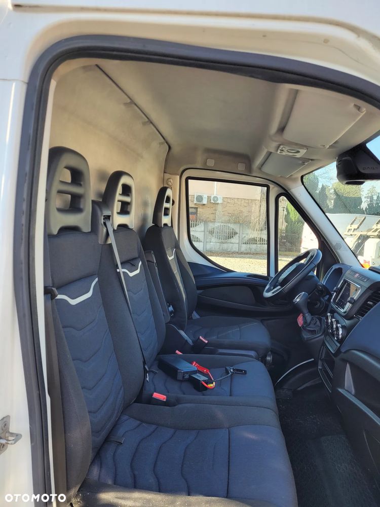 Iveco 35s18 - 17
