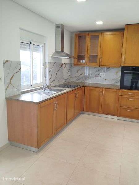 Andar moradia tipo T2 - Grande imagem: 2/11