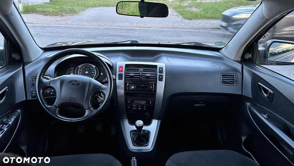 Hyundai Tucson 2.0 2WD GLS - 13