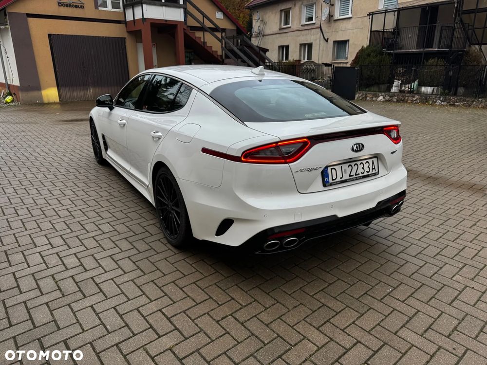 Kia Stinger 3.3 T-GDI V6 GT AWD - 10