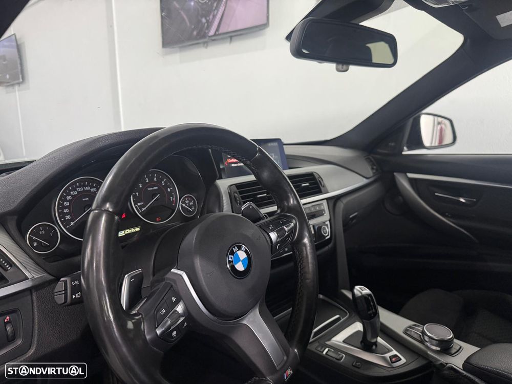 BMW 330 e iPerformance Pack M - 10