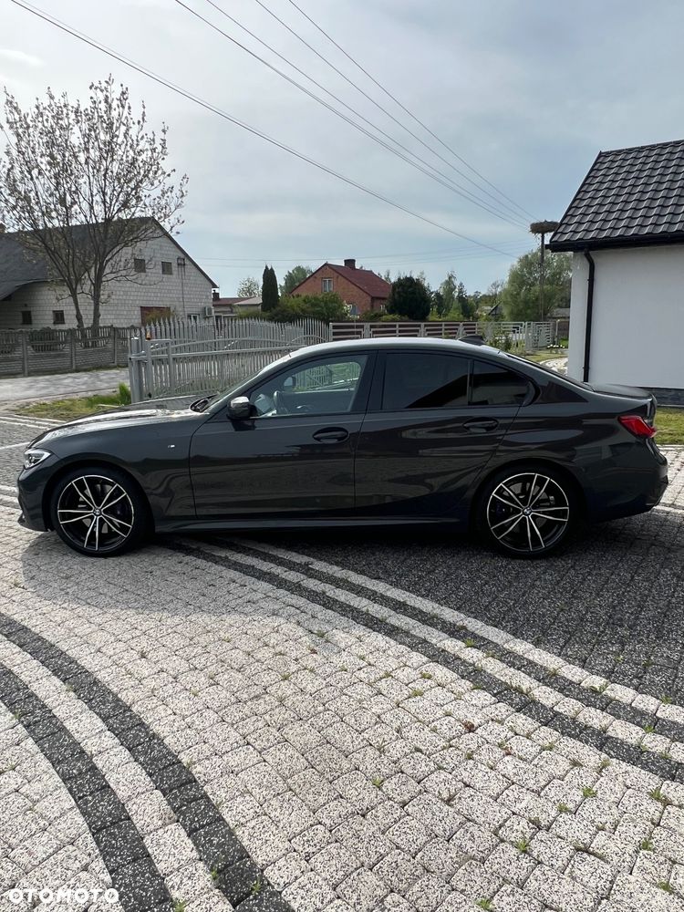 BMW Seria 3 330i xDrive M Sport sport - 3