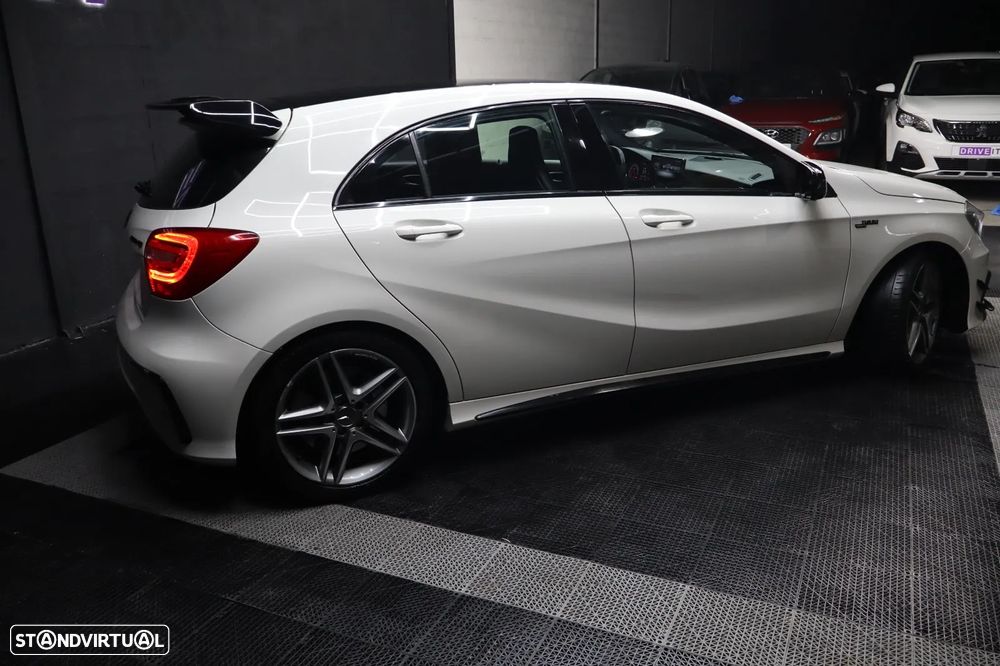 Mercedes-Benz A 45 AMG 4Matic Speedshift 7G-DCT - 9