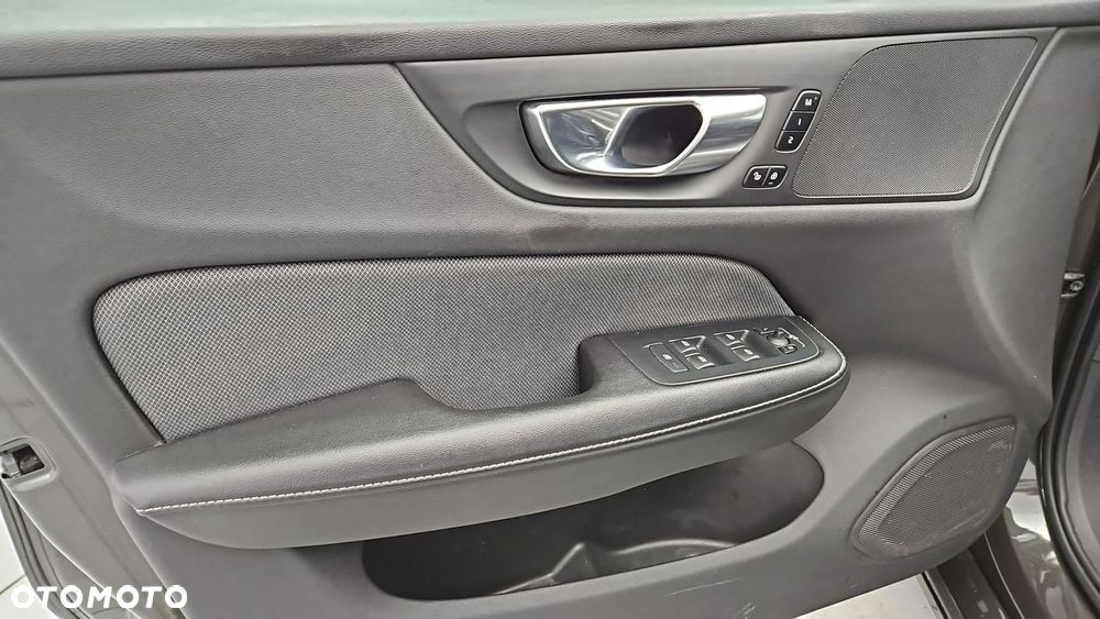 Volvo V60 B4 D Plus Dark - 11