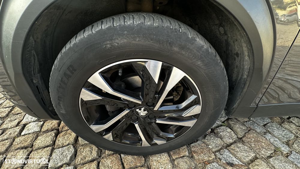 Peugeot 2008 - 32