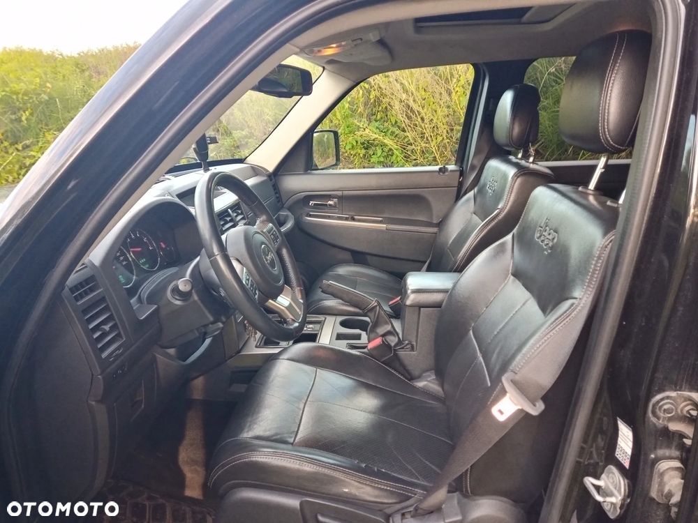 Jeep Cherokee 2.8 CRD Limited - 28