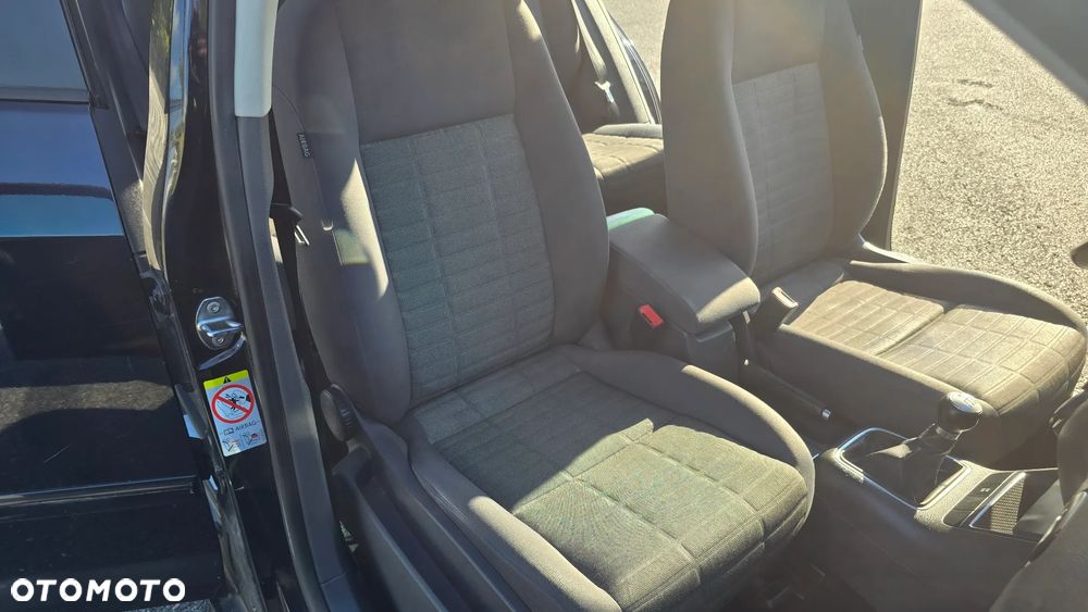 Volkswagen Golf Plus 1.9 TDI DPF Comfortline - 24
