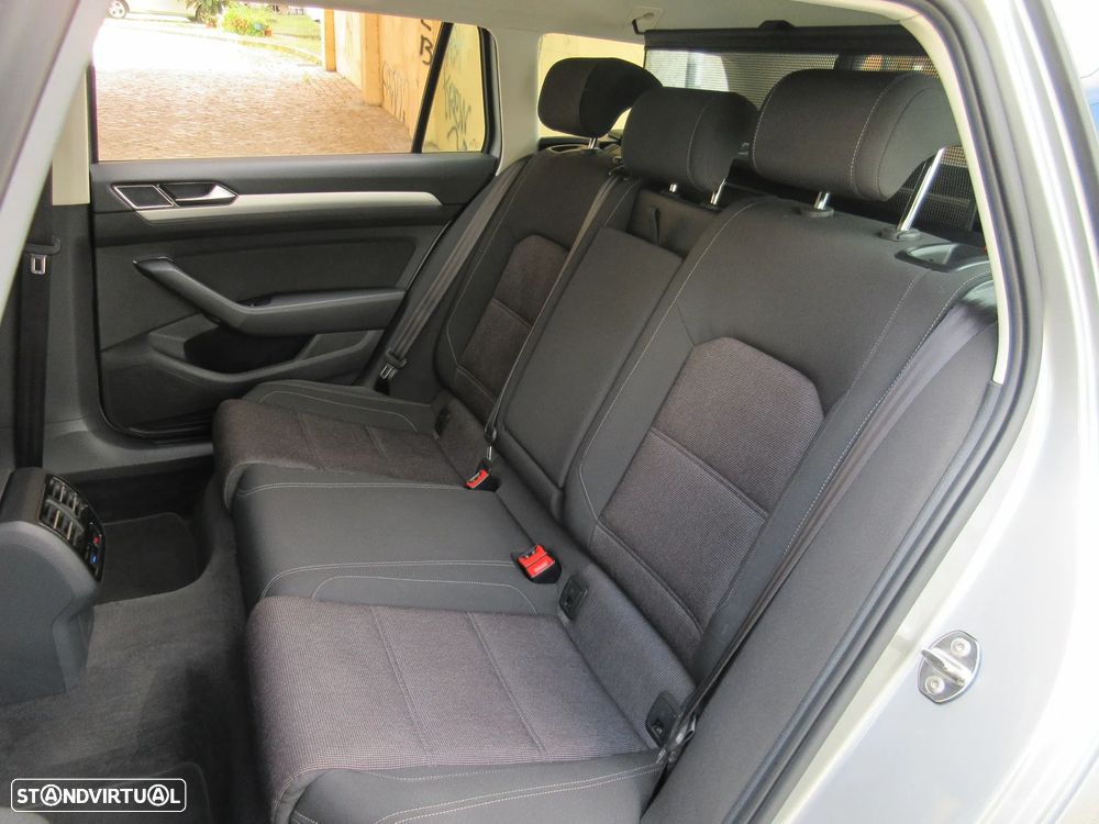 VW Passat Variant 1.6 TDI Confortline - 29