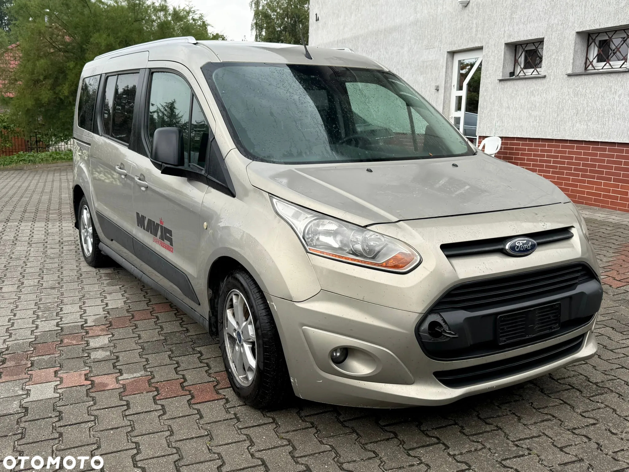 Ford Tourneo Connect - 8