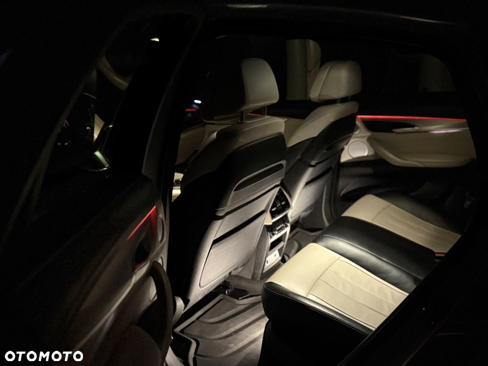 BMW X6 - 26