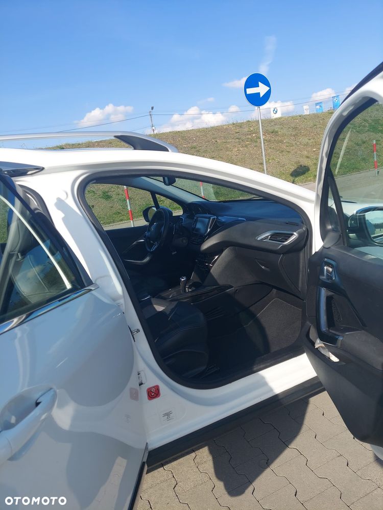 Peugeot 2008 PureTech 82 ETG5 STOP&START Allure - 9