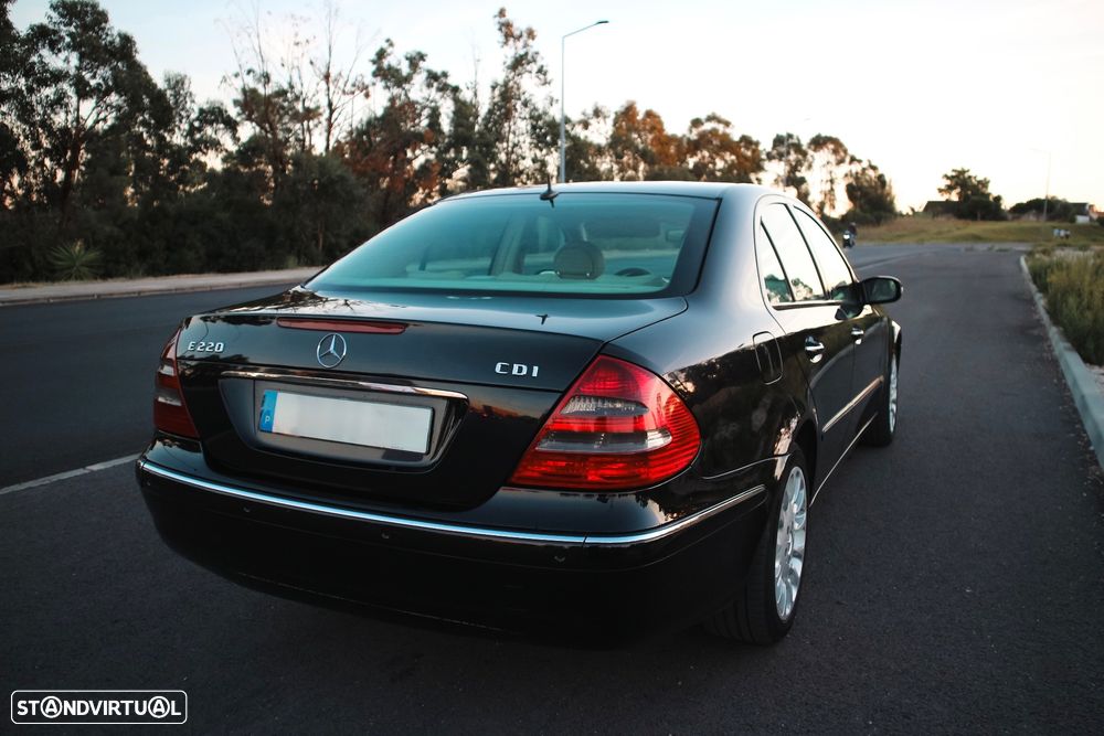 Mercedes-Benz E 220 - 16