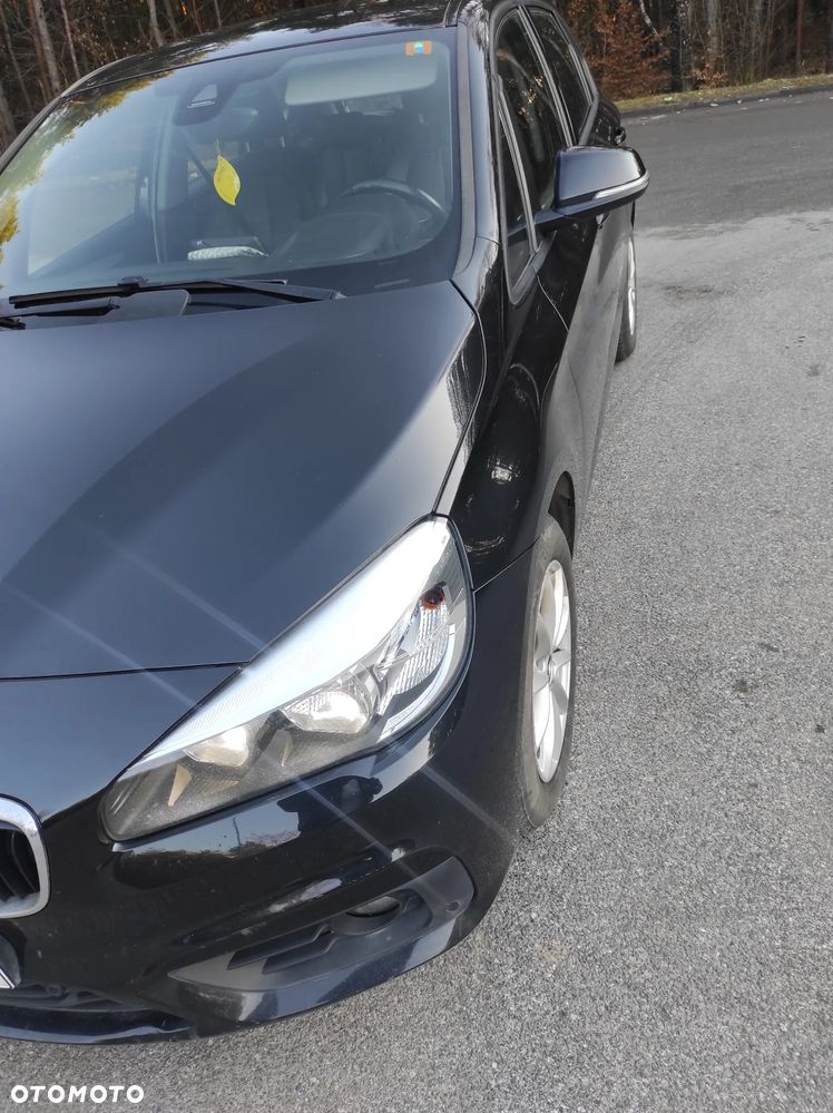 BMW Seria 2 218d - 19