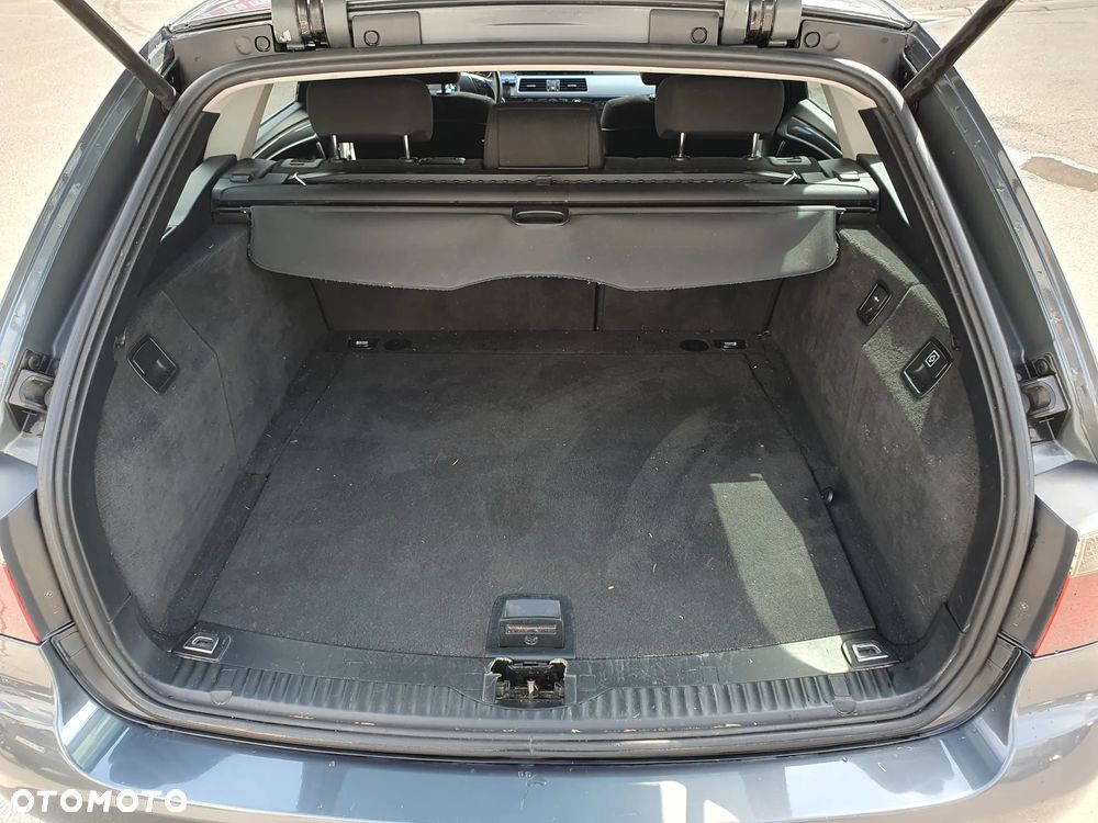 BMW Seria 5 525d - 18