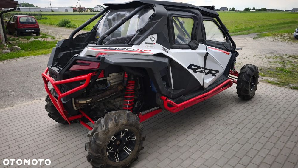 Polaris RZR - 6