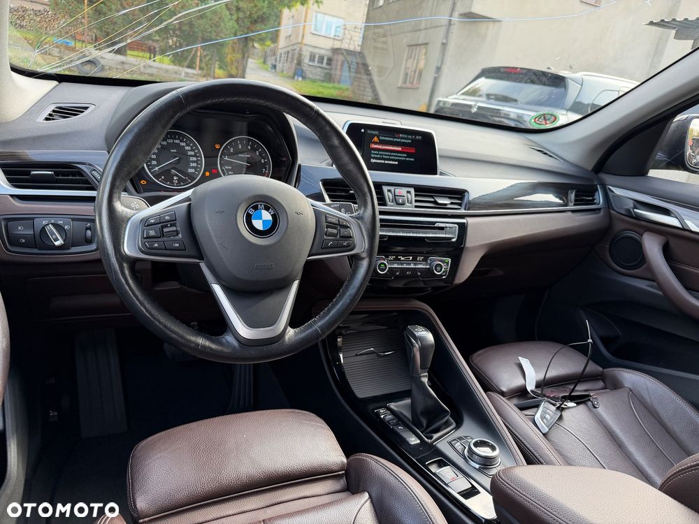 BMW X1 xDrive20i Sport Line - 33