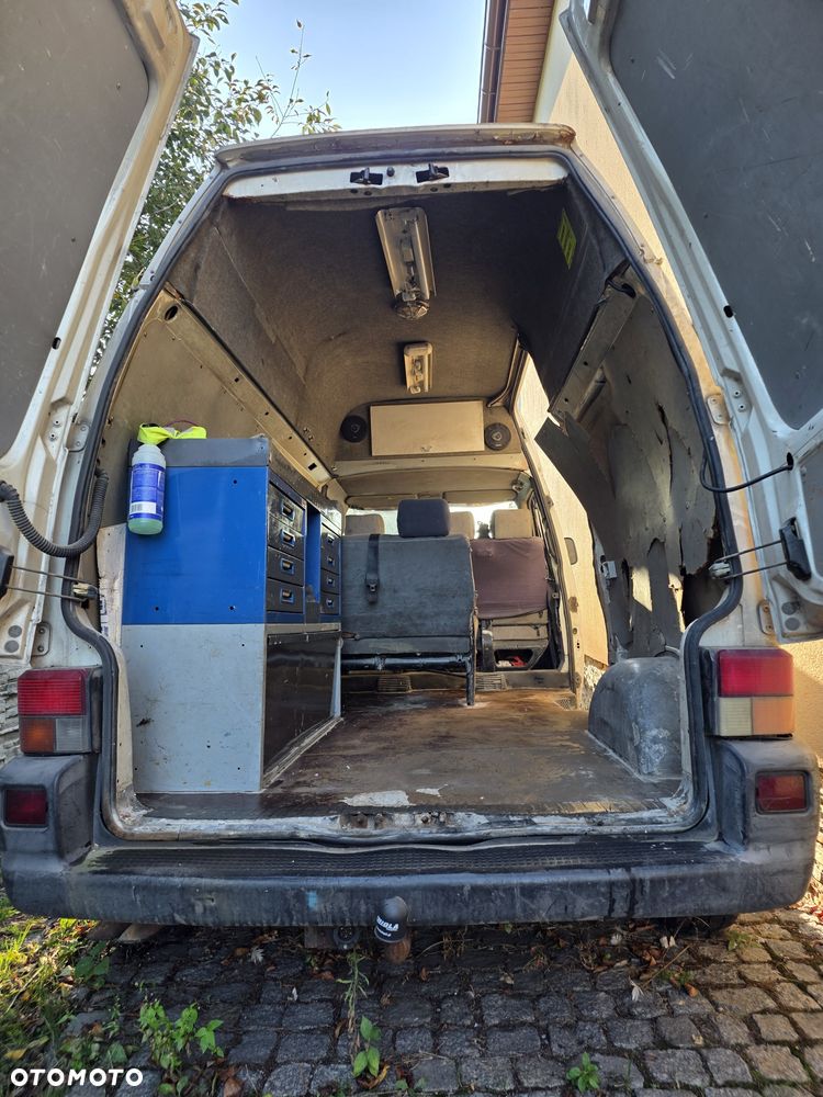 Volkswagen Transporter 1998 photo 4