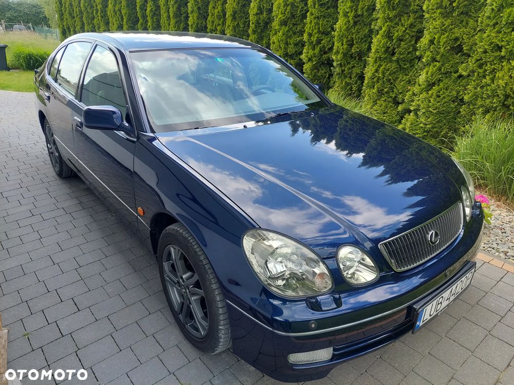 Lexus GS - 9
