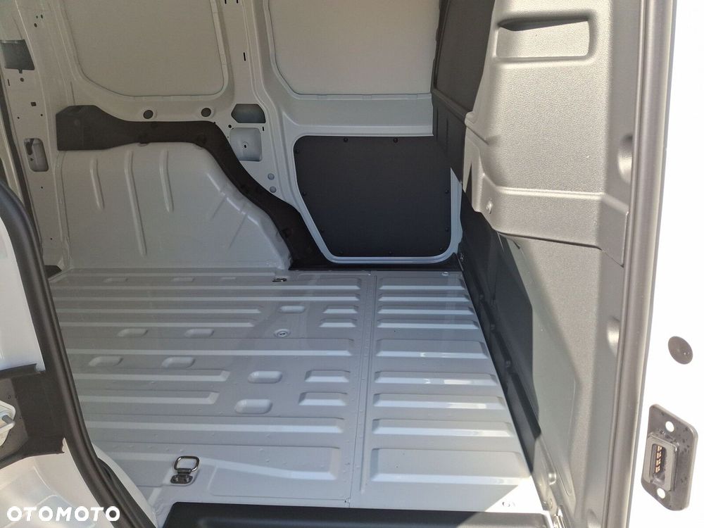 Volkswagen Caddy Cargo - 37