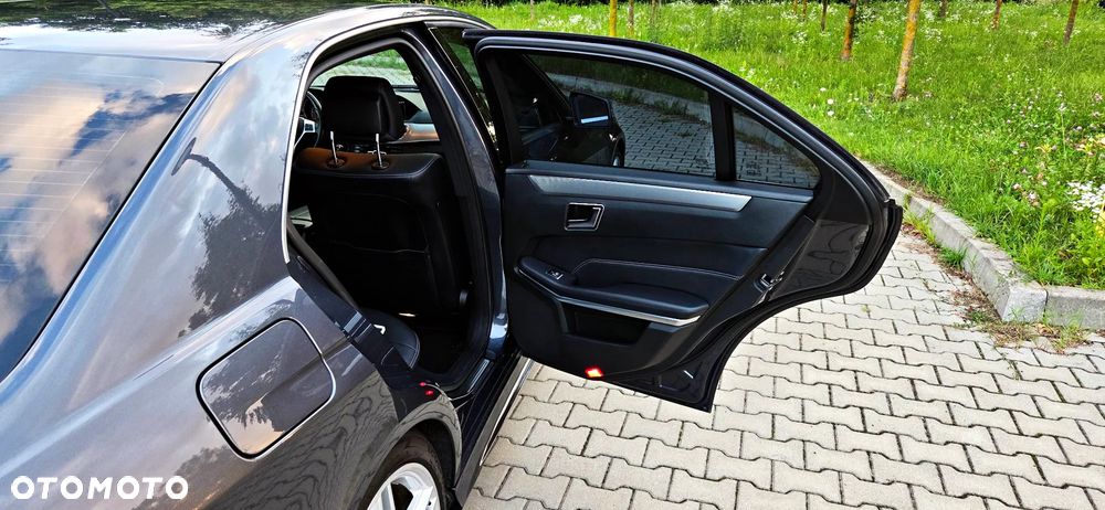 Mercedes-Benz Klasa E 200 CDI 7G-TRONIC - 33