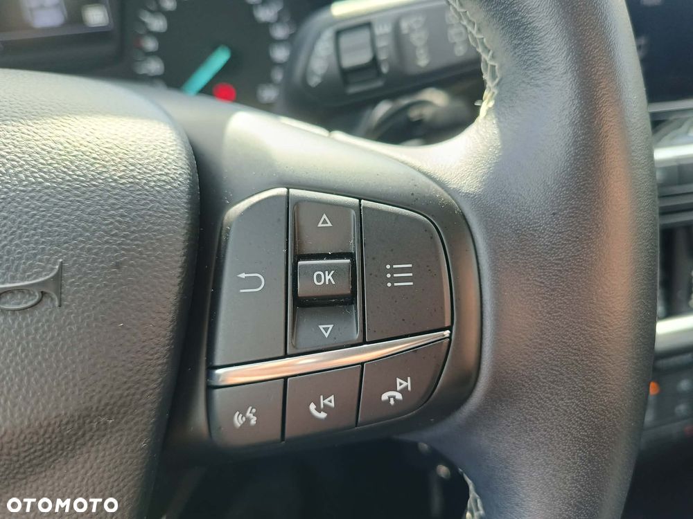 Ford Fiesta 1.1 S&S TITANIUM - 27