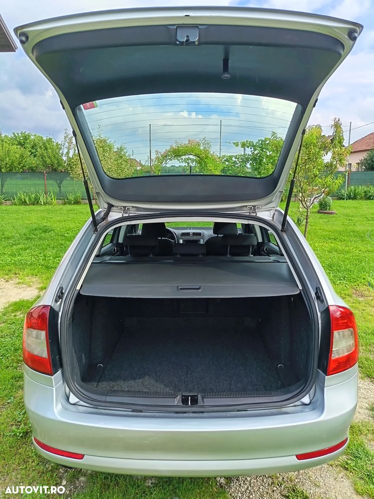 Skoda Octavia 1.6 TDI DPF Ambition - 14