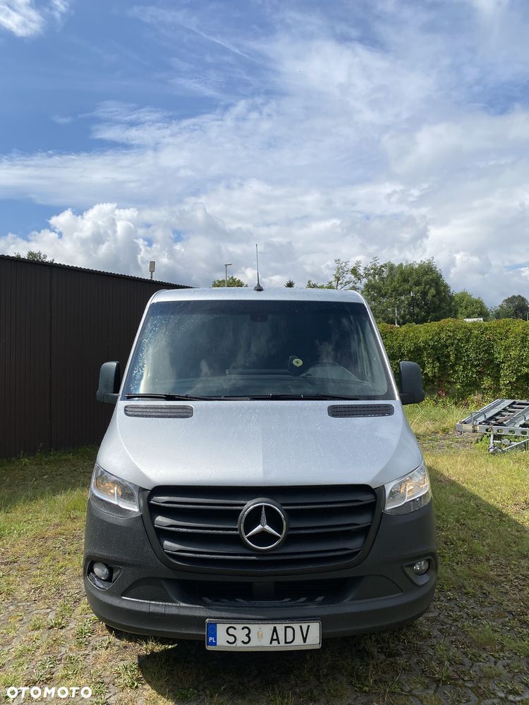 Mercedes-Benz Sprinter - 11