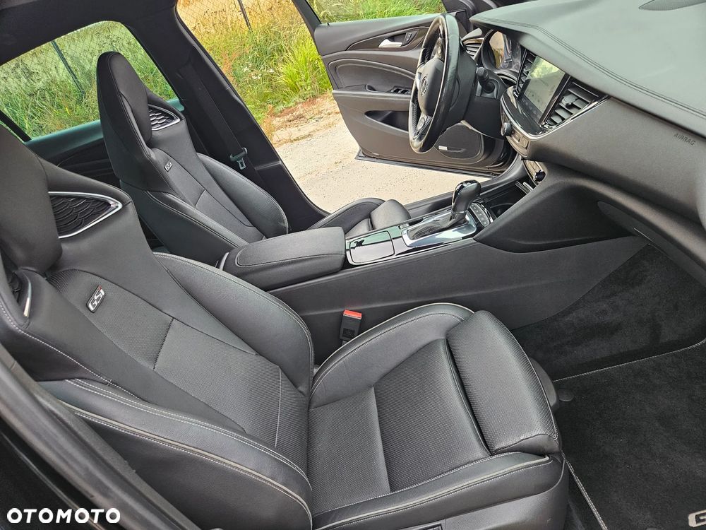 Opel Insignia 2.0 CDTI 4x4 GSi S&S - 22