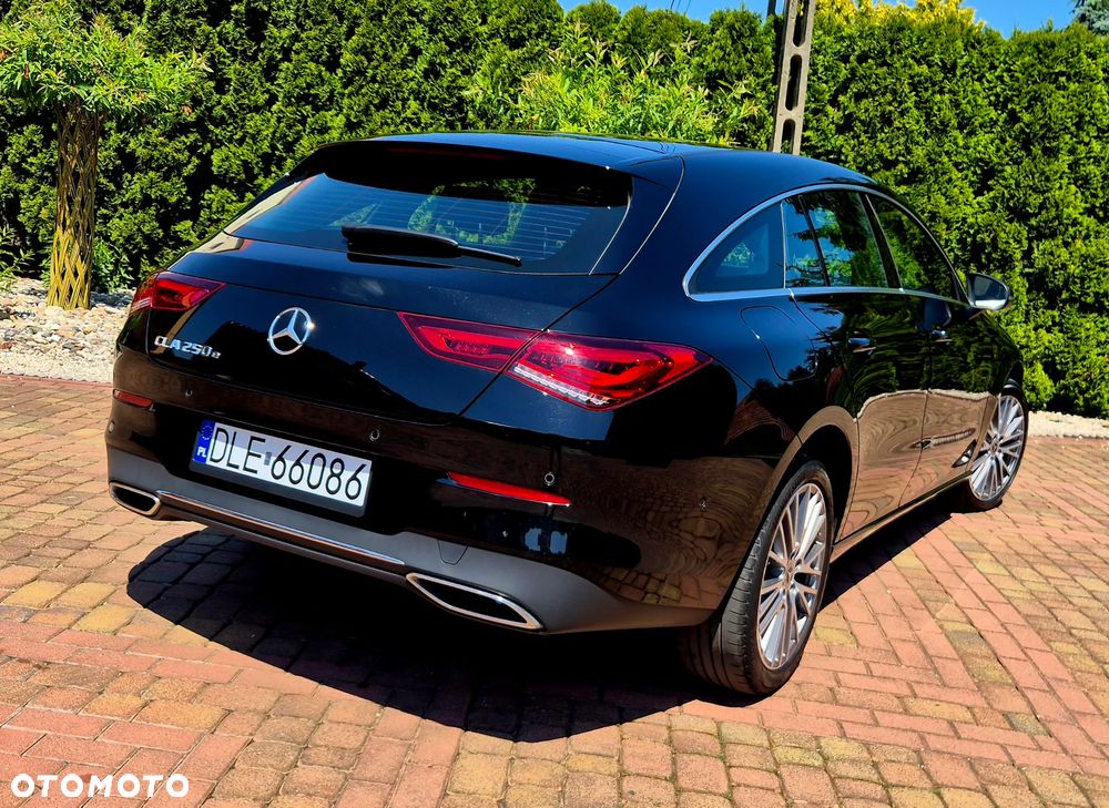Mercedes-Benz CLA 250 e 8G-DCT Progressive Line Advanced - 12