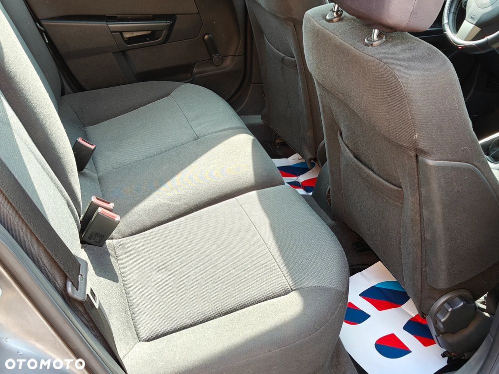 Opel Astra 1.6 Innovation - 8