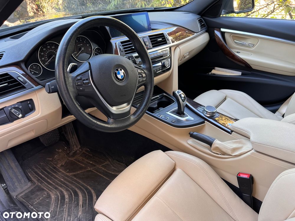BMW Seria 3 330i xDrive Edition Luxury Line Purity - 7