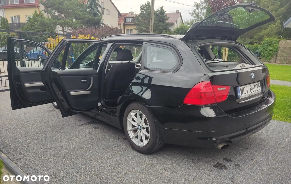 BMW Seria 3 318i - 13