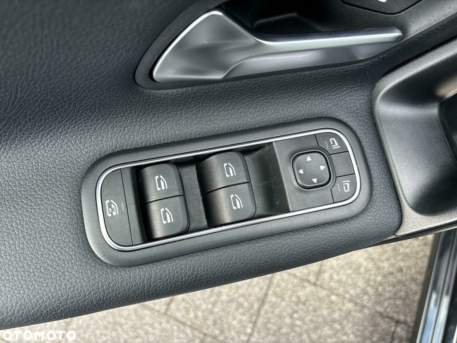Mercedes-Benz CLA 200 Progressive 7G-DCT - 17