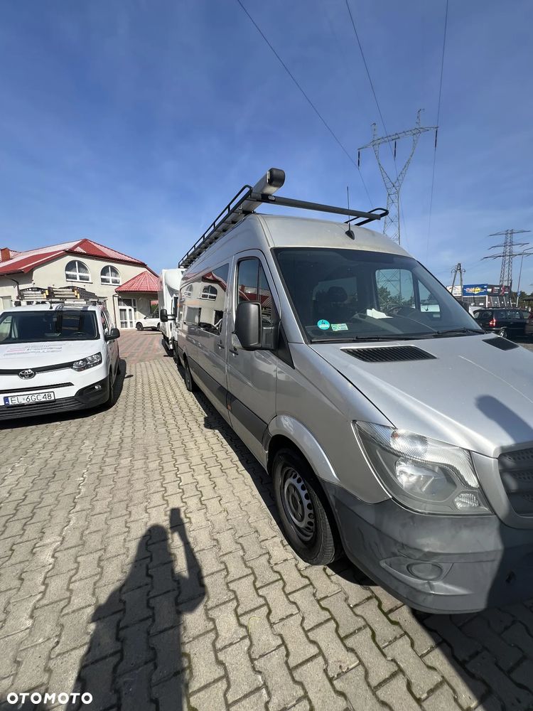 Mercedes-Benz Sprinter - 2