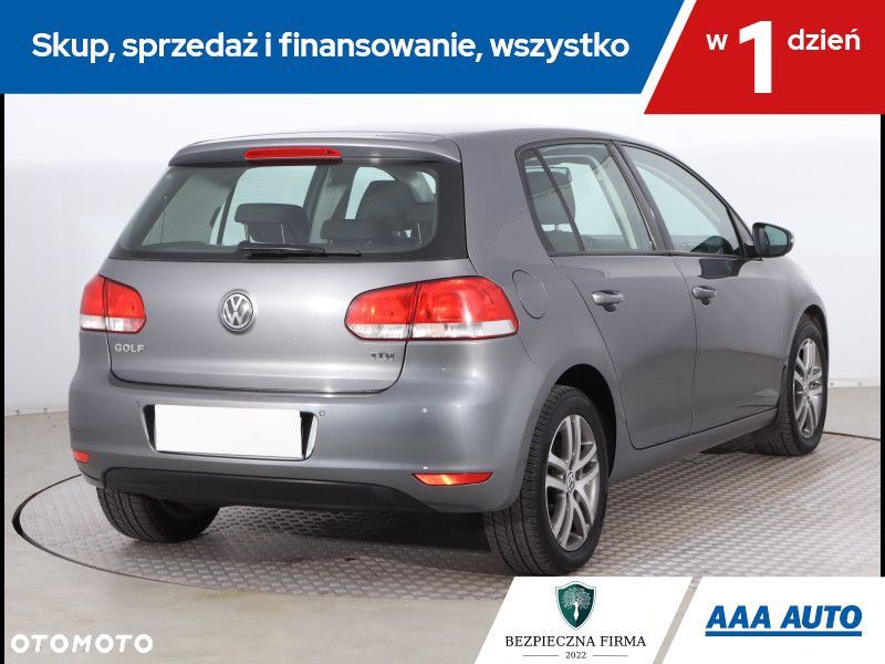 Volkswagen Golf - 7