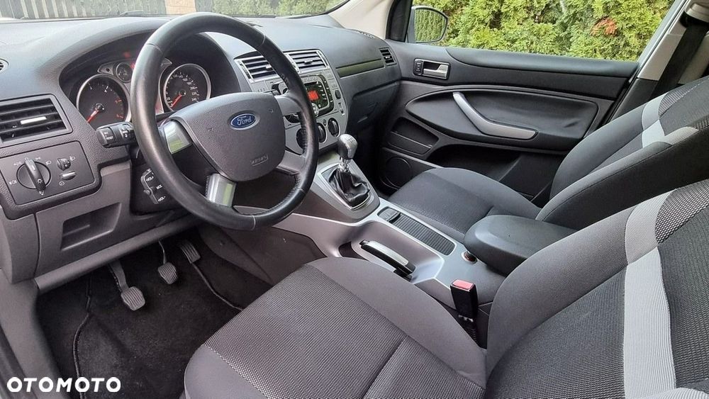 Ford Kuga - 13