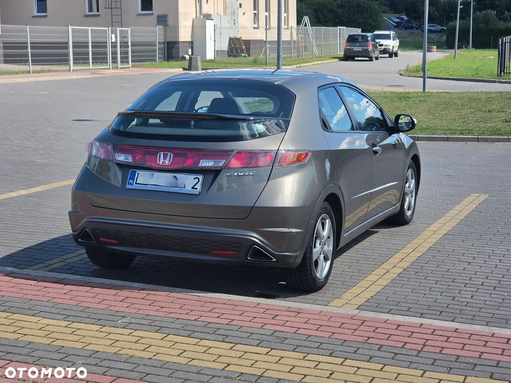 Honda Civic 1.8i-VTEC Sport - 13