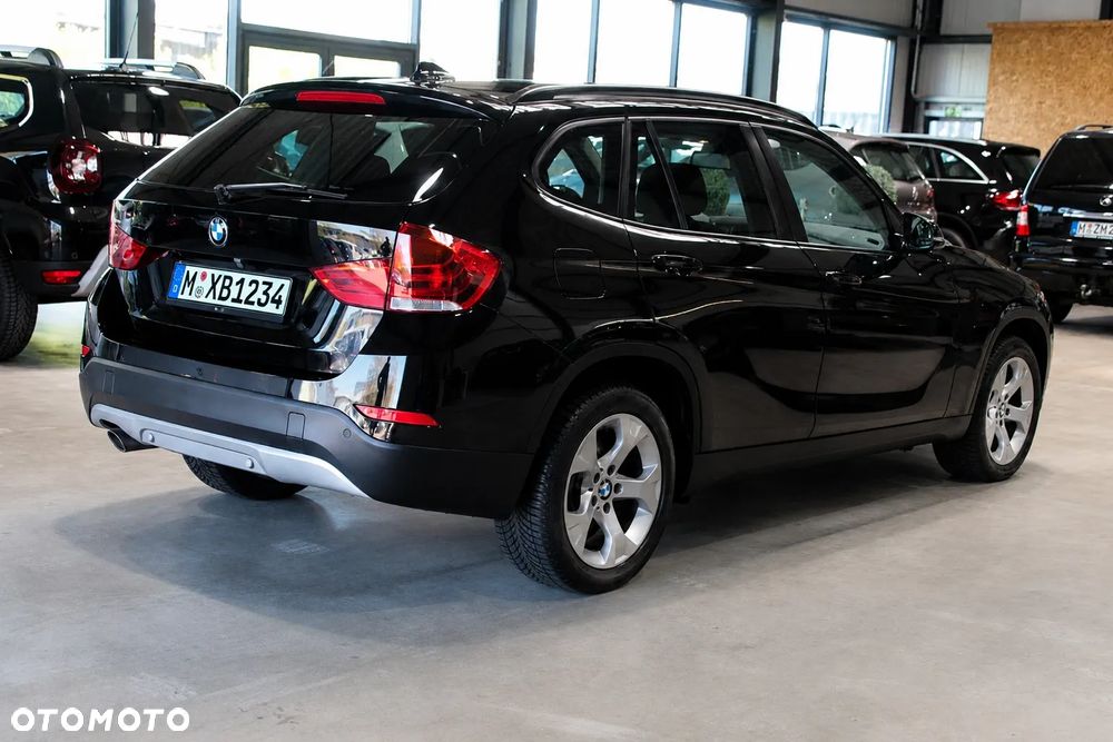 BMW X1 sDrive18d - 13