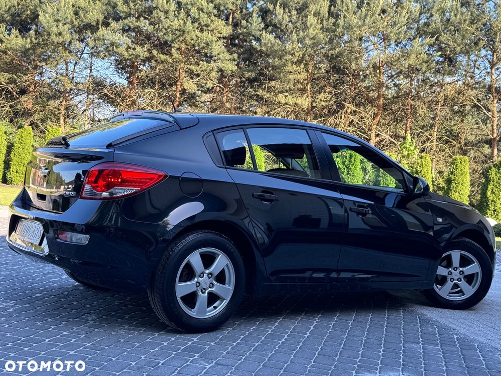 Chevrolet Cruze 1.8 LT+ - 18