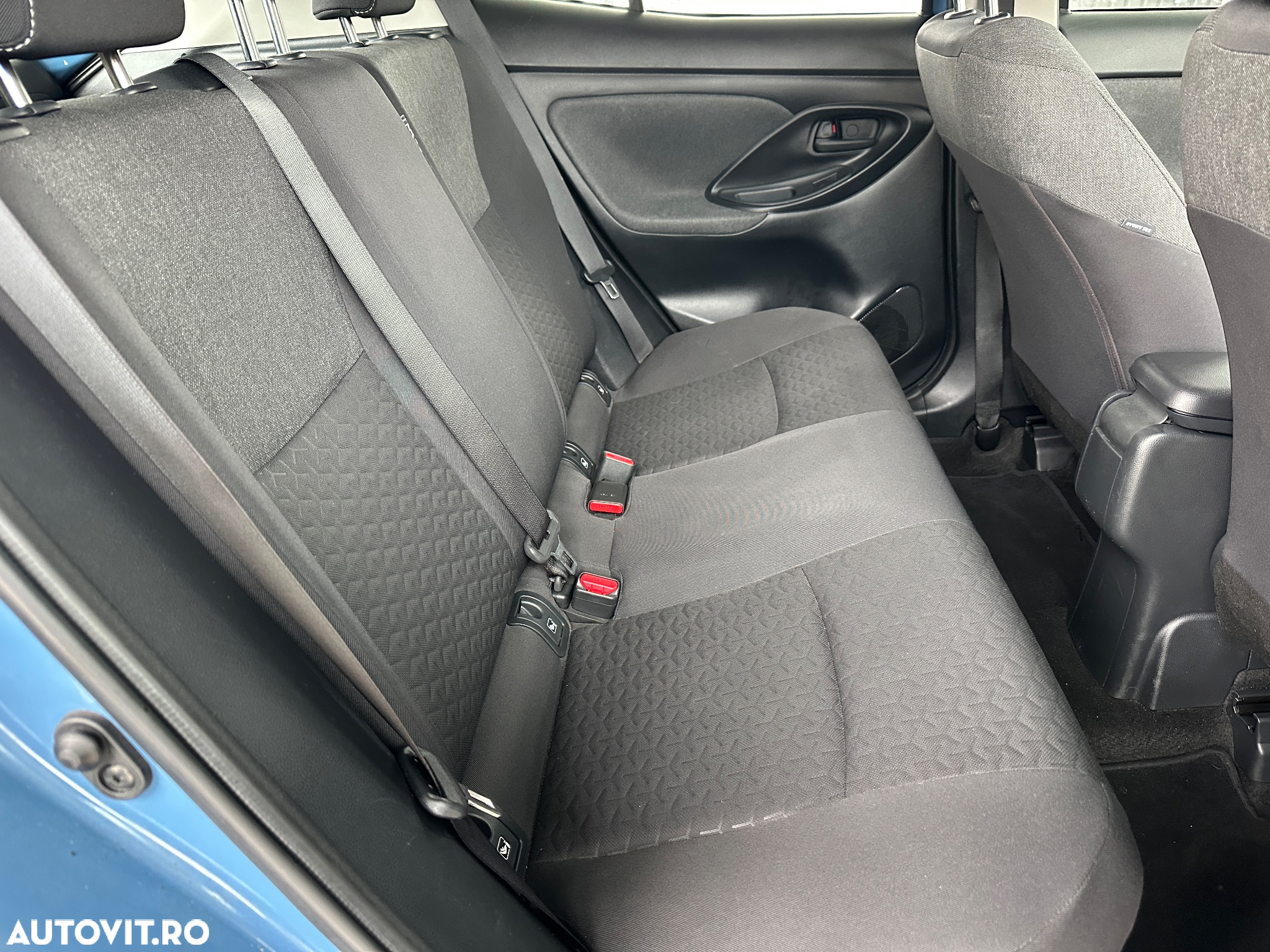 Toyota Yaris Cross Hybrid 1.5 VVT-i Business Edition - 10